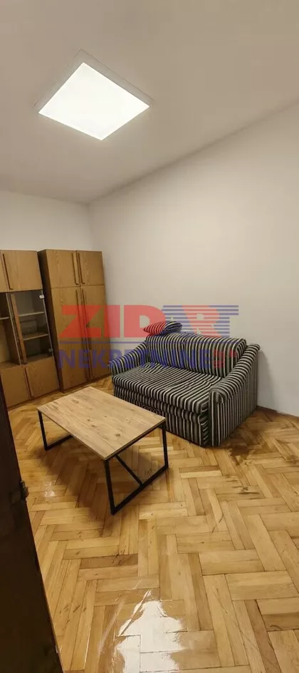 Ace Joksimovića | 4zida.rs