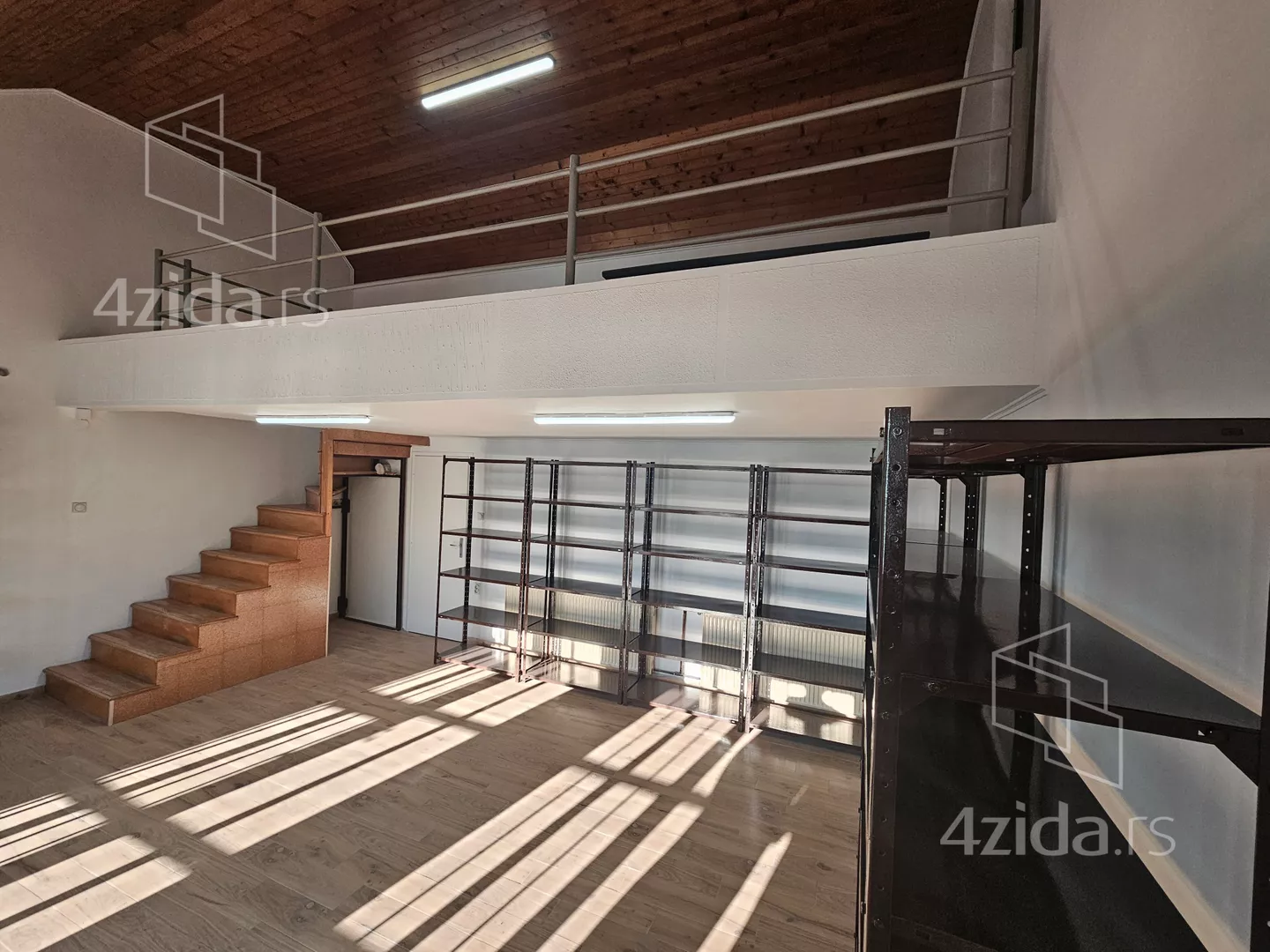 Lokal | 4zida