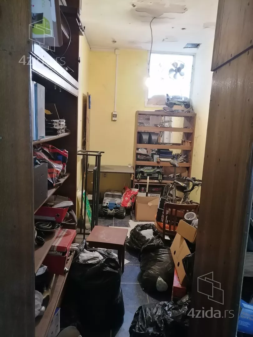 Lokal | 4zida