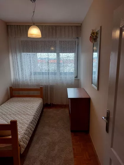 Karađorđeva | 4zida.rs