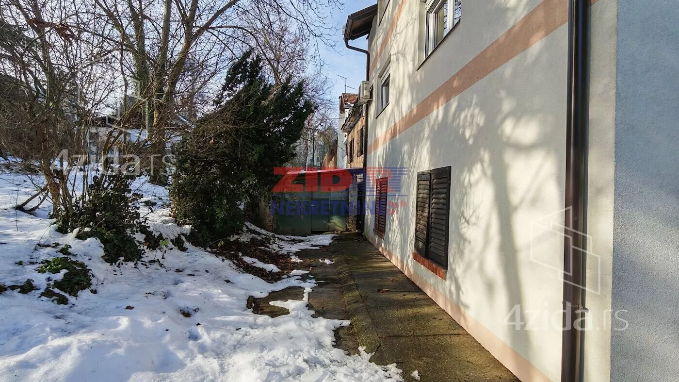 Troiposoban stan | 4zida