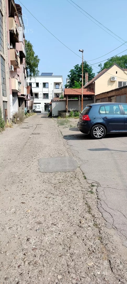 Garaža | 4zida