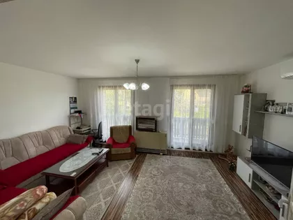 Stari Banovci | 4zida.rs