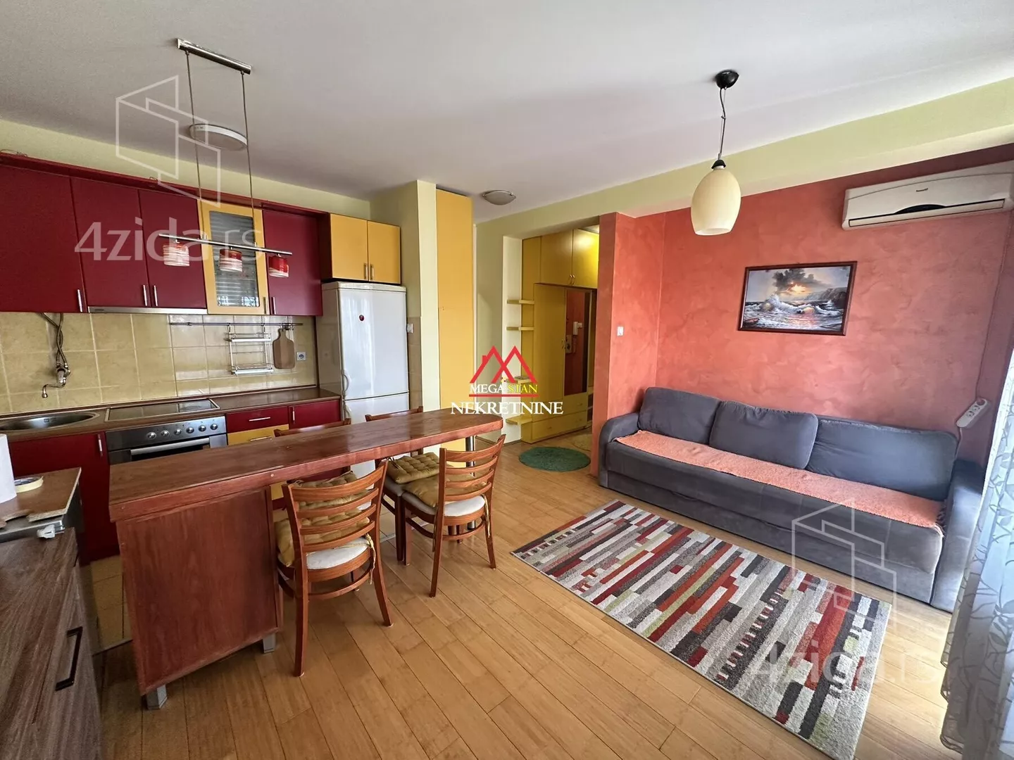 Jednoiposoban stan | 4zida