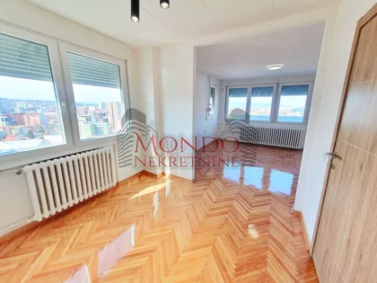 Dom Zdravlja | 4zida.rs