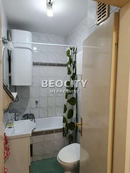 Valentina Vodnika | 4zida.rs