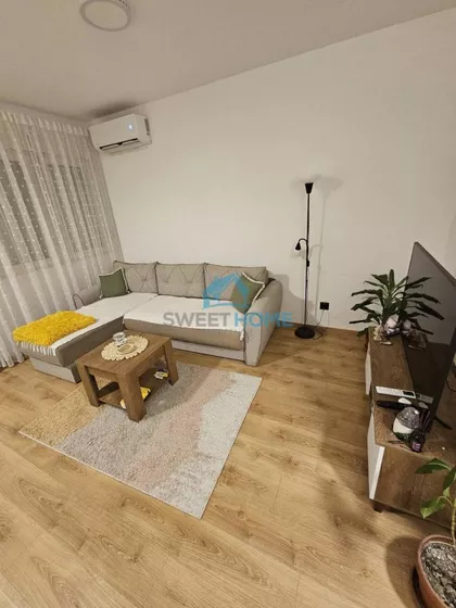 Vojvode Vlahović | 4zida.rs