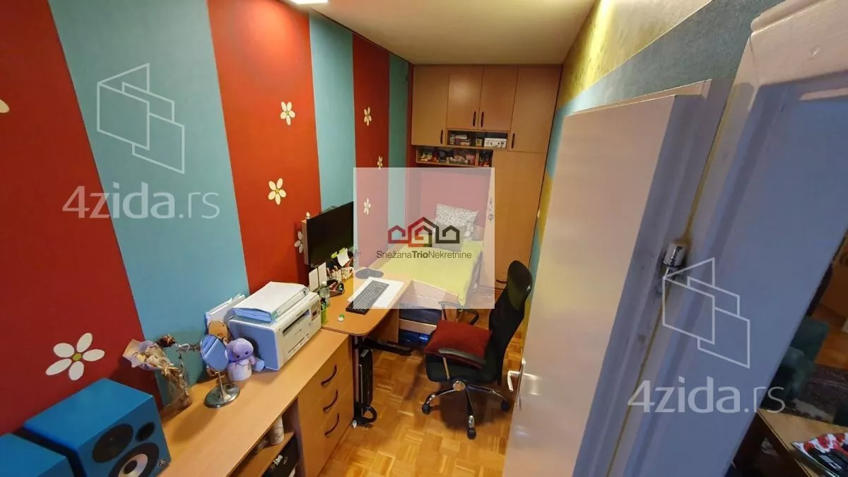 Troiposoban stan | 4zida