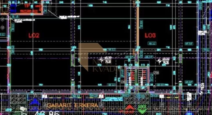 Poslovni prostor | 4zida
