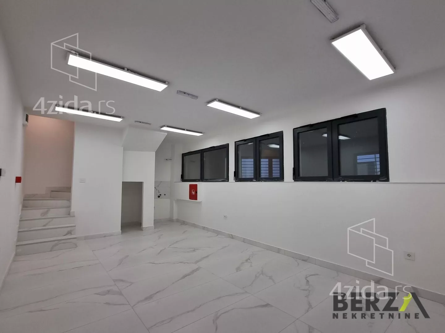 Poslovni prostor | 4zida