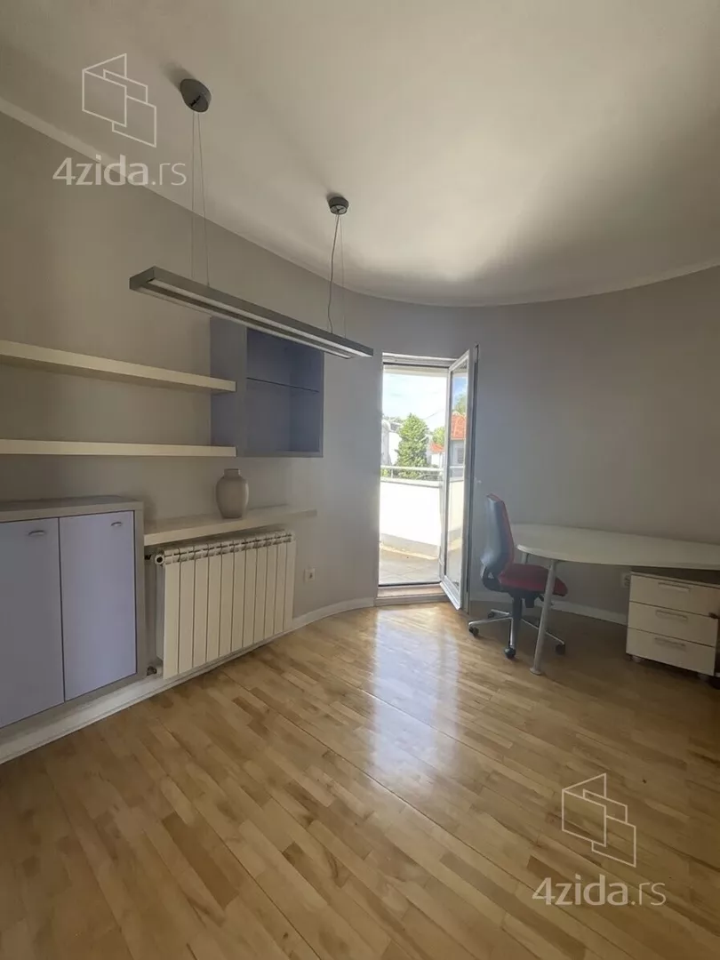 4-etažna kuća | 4zida