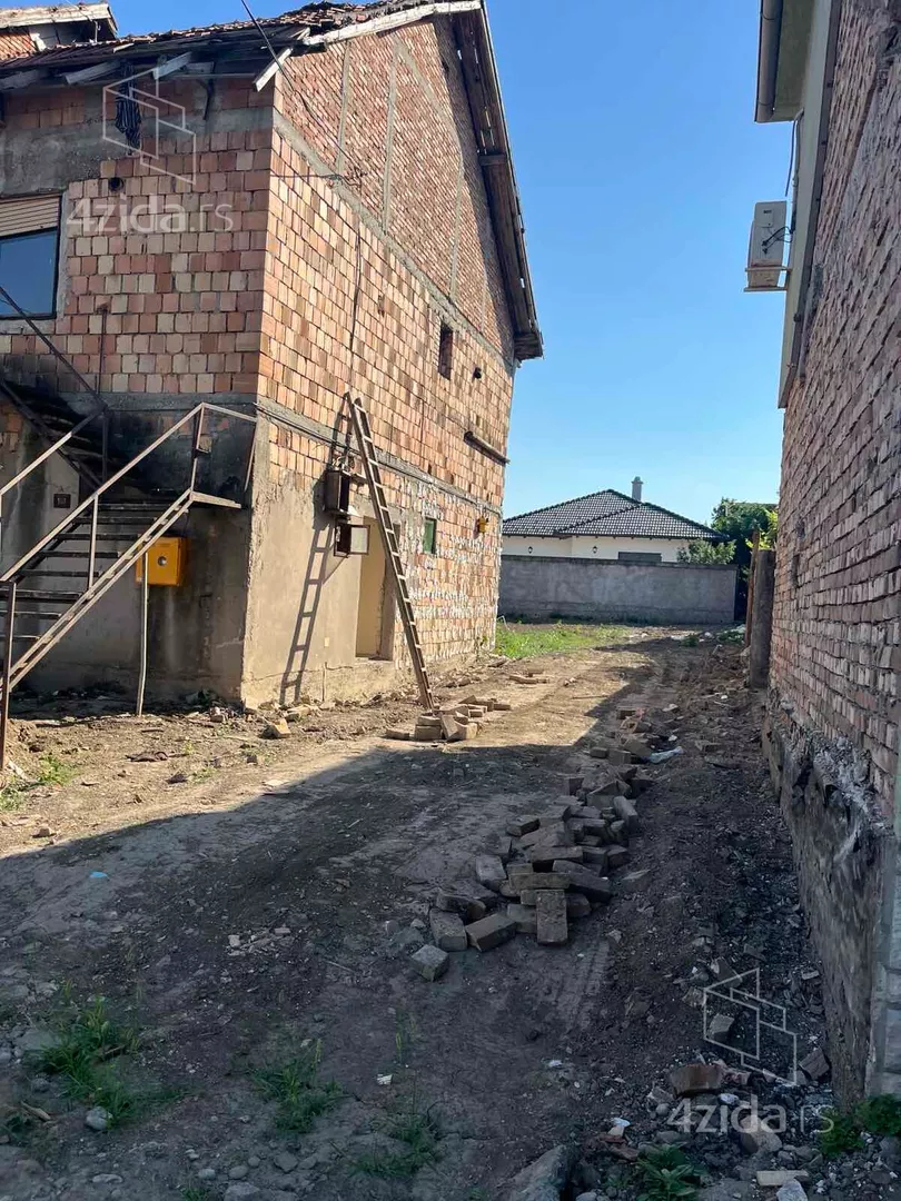 Građevinsko zemljište | 4zida