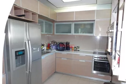 kod Francuske škole | 4zida.rs