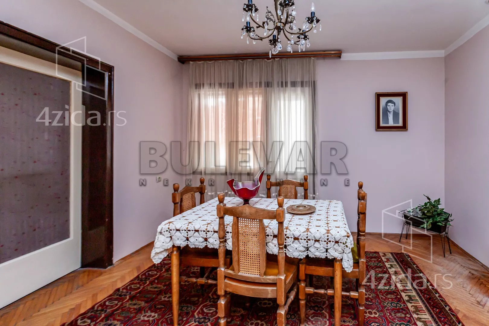 Troiposoban stan | 4zida