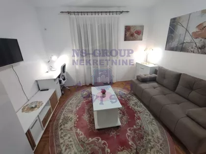 Cara Dušana | 4zida.rs