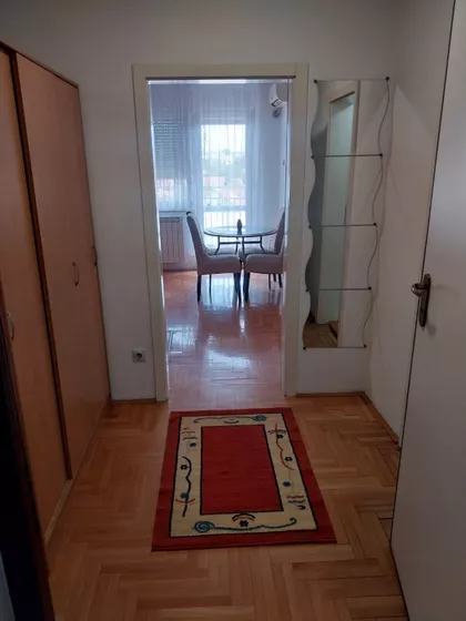 Nedeljka Gvozdenovića 18 | 4zida.rs
