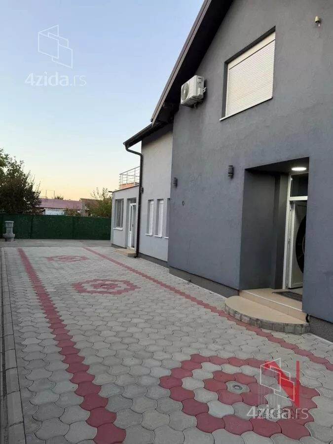 Kuća | 4zida