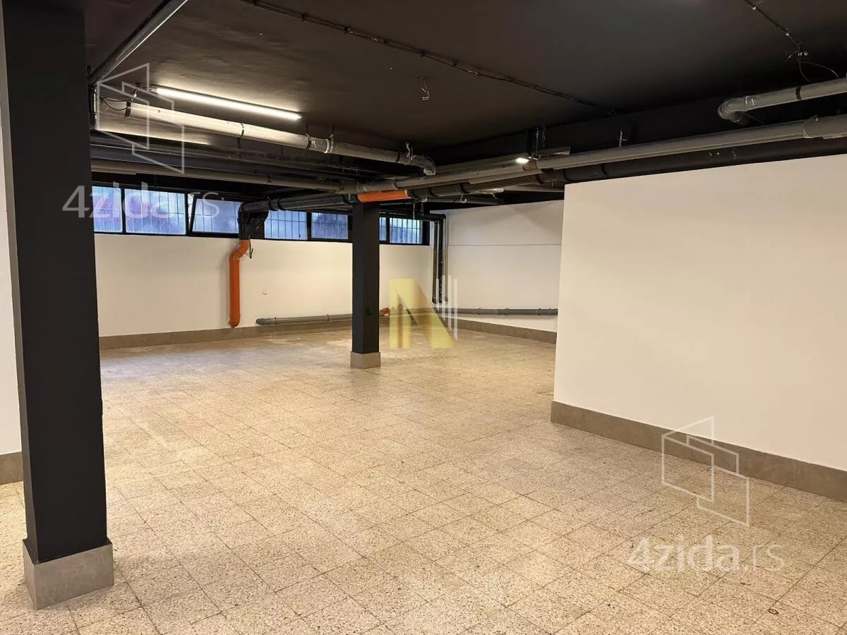 Poslovni prostor | 4zida