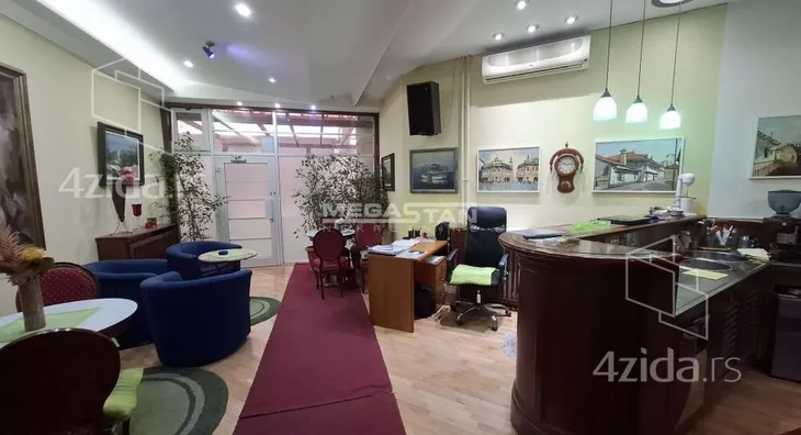 Poslovni prostor | 4zida