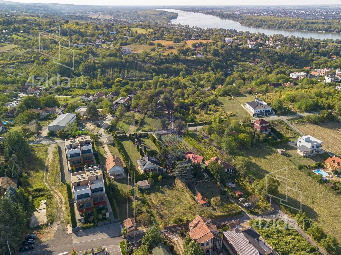 Građevinsko zemljište | 4zida