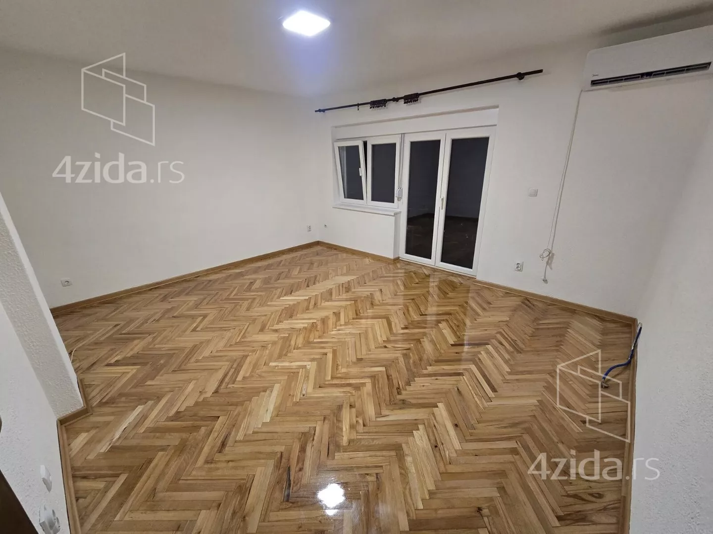 Kancelarija | 4zida
