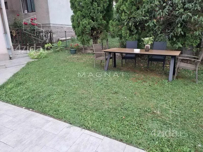 5-etažna kuća | 4zida