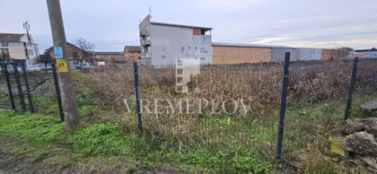 Amelije Erhart | 4zida.rs