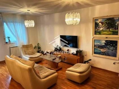 Stepa Stepanović | 4zida.rs