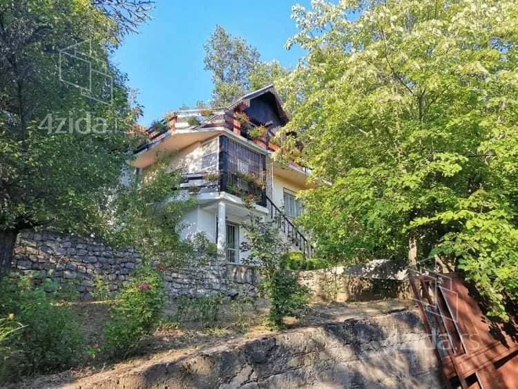 3-etažna kuća | 4zida