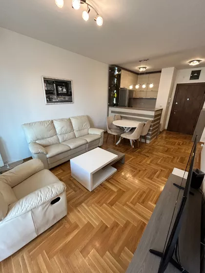 Bulevar Jna 2V | 4zida.rs