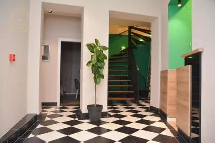 Ekonomski/Pravni Fakultet | 4zida.rs