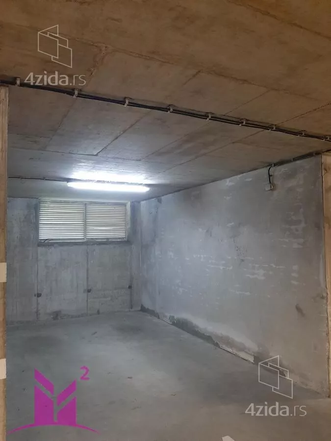 Garaža | 4zida