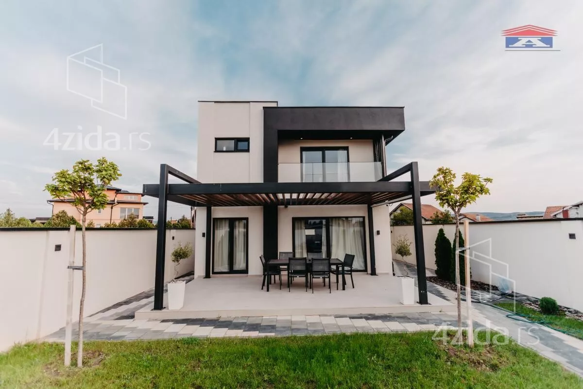 Kuća | 4zida