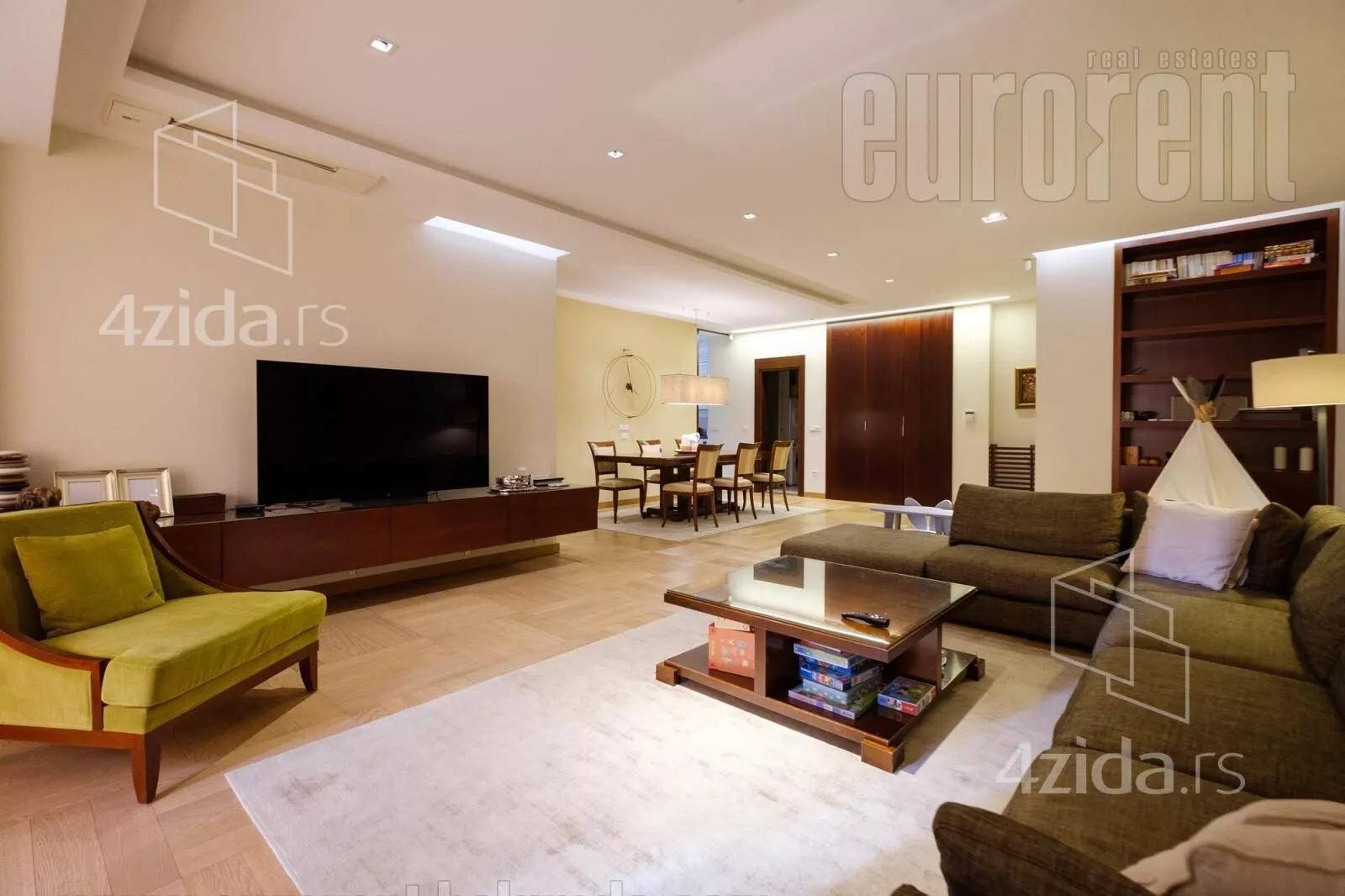 Četvorosoban stan | 4zida