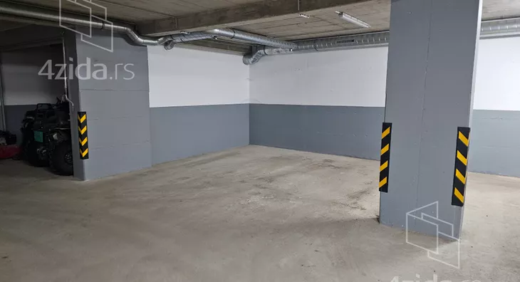 Garaža | 4zida