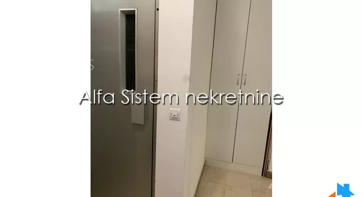 Četvoroiposoban stan | 4zida