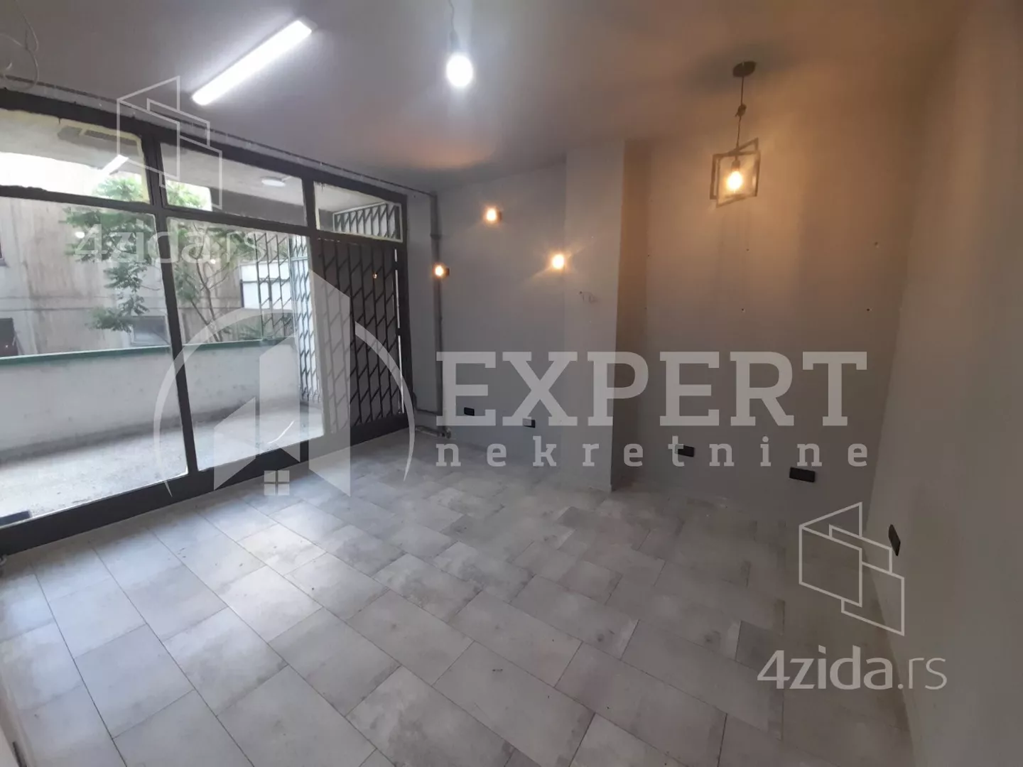 Lokal | 4zida