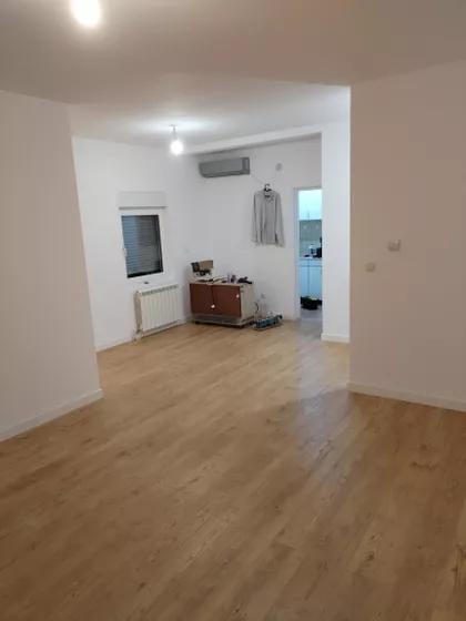 Vladana Desnice 46 | 4zida.rs