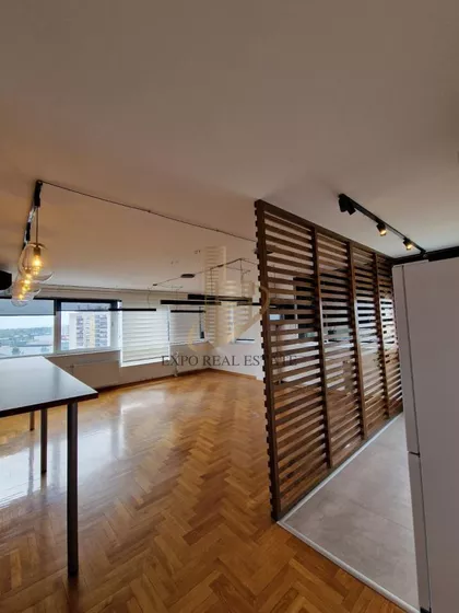 BRAĆE RIBNIKARA | 4zida.rs
