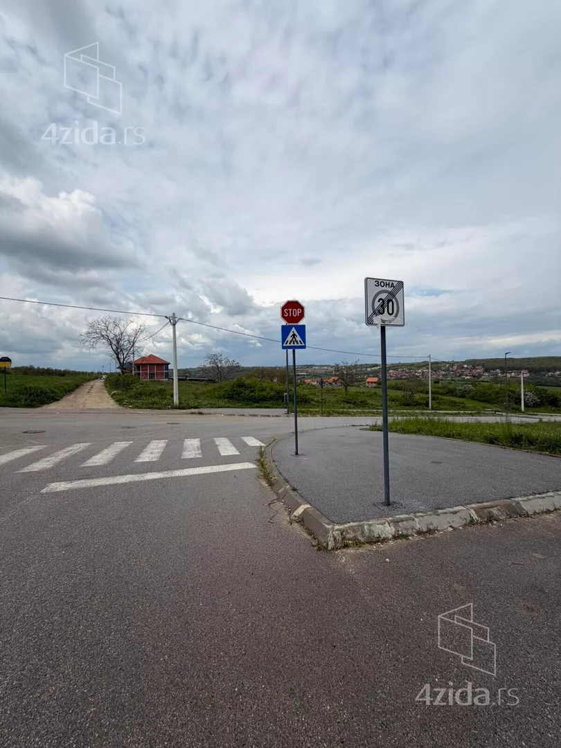 Građevinsko zemljište | 4zida