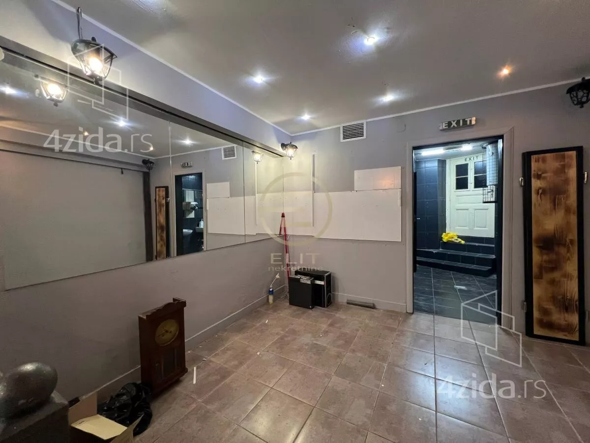 Poslovni prostor | 4zida