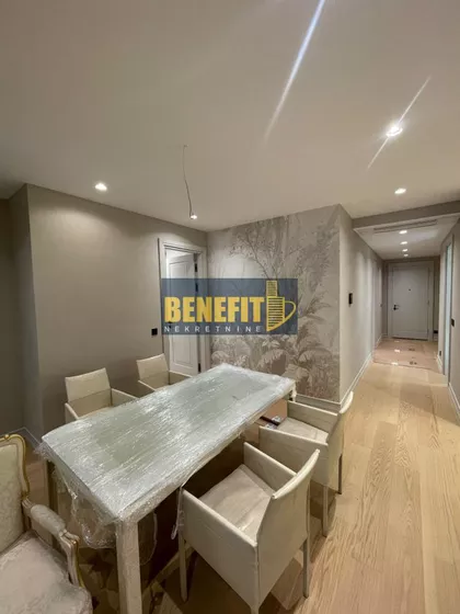 Crveni Krst Vračar | 4zida.rs