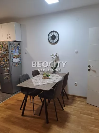 Marije Bursać | 4zida.rs