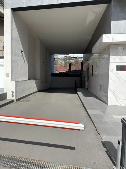 Crveni Krst Vračar | 4zida.rs