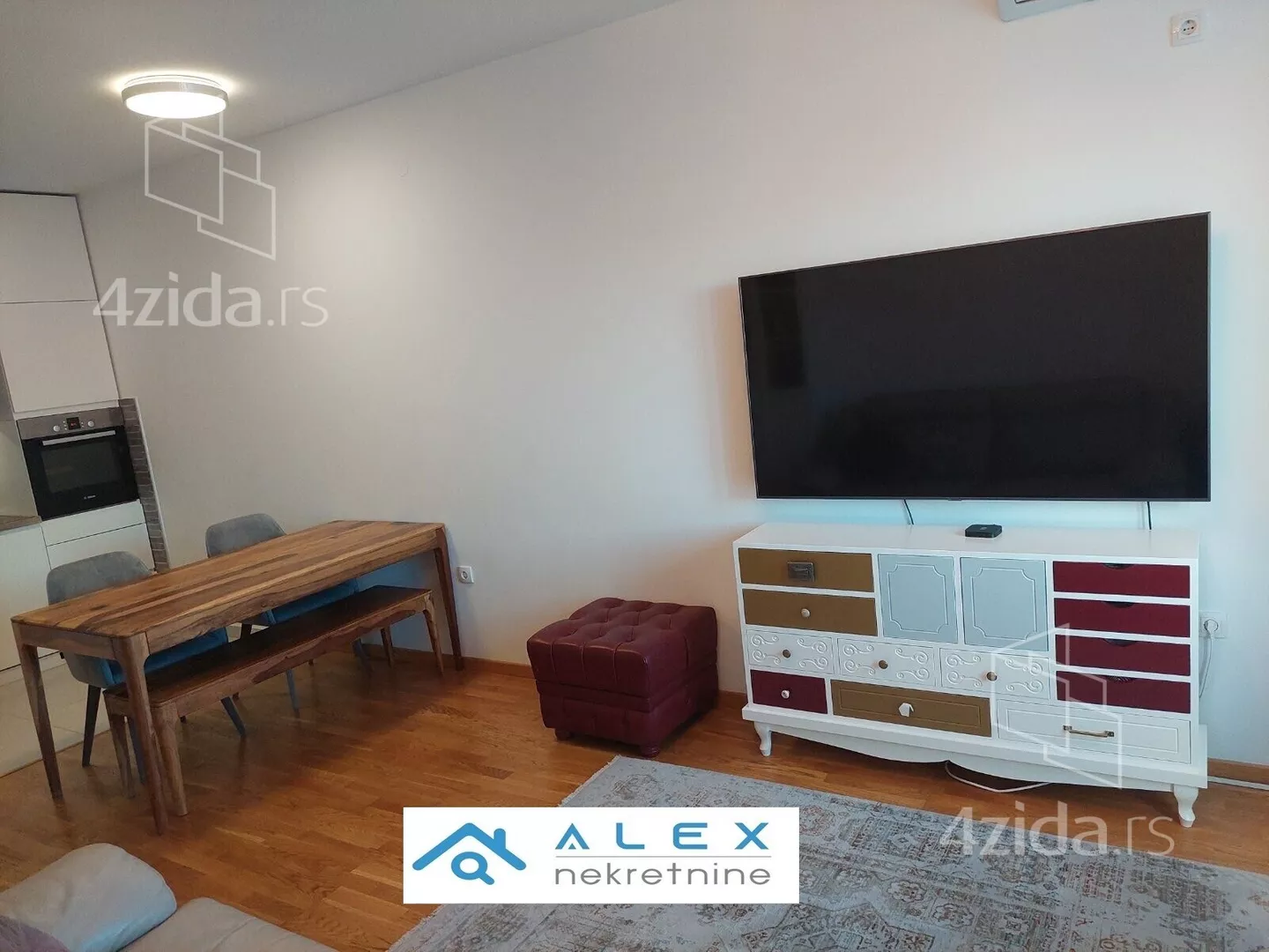 Dvoiposoban stan | 4zida