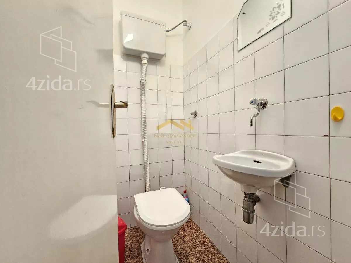 Četvoroiposoban stan | 4zida