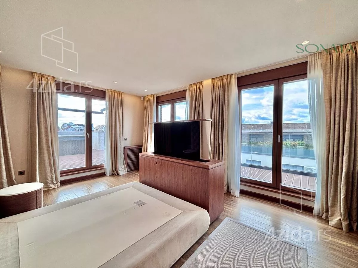 Petosoban stan | 4zida