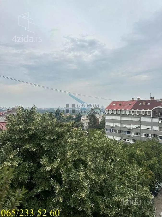 Troiposoban stan | 4zida