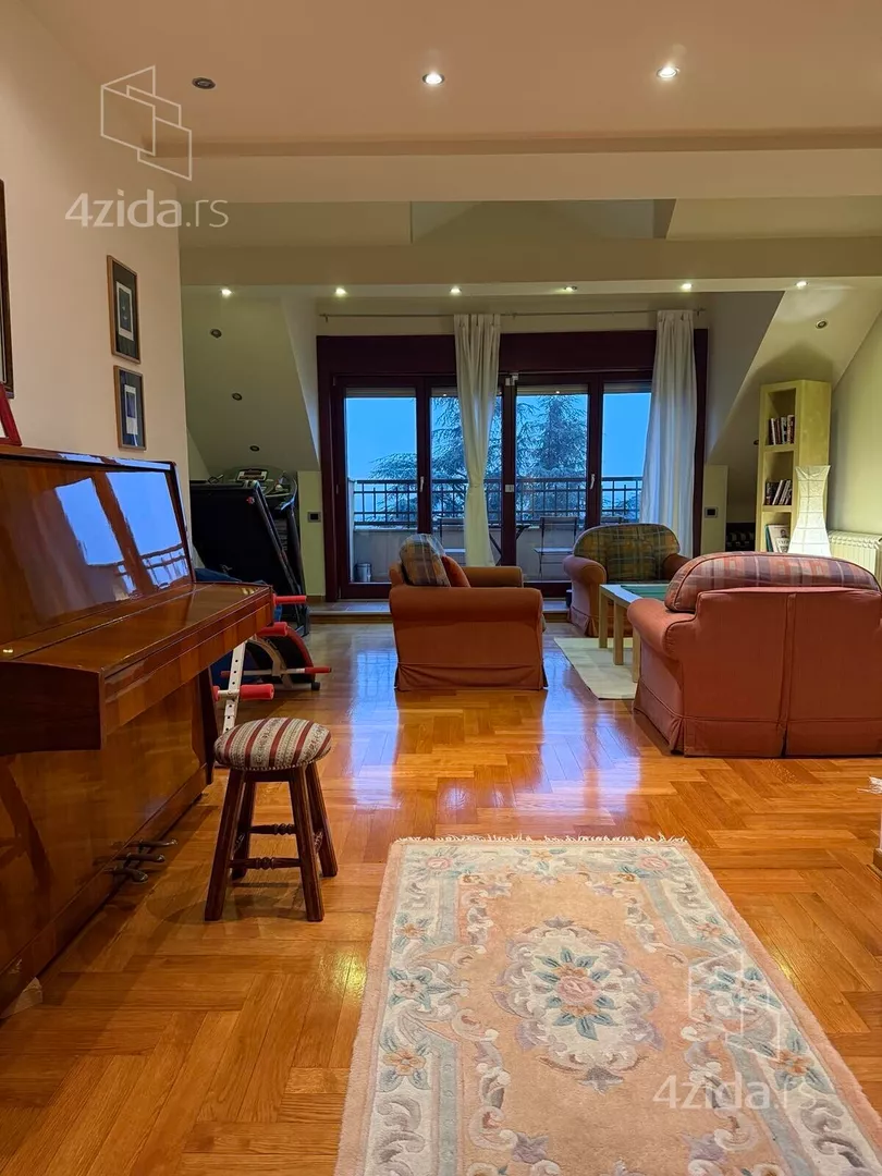 4-etažna kuća | 4zida