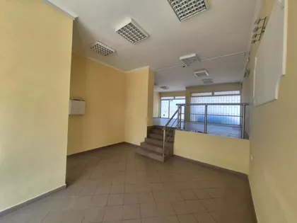 Trg Jakaba I Komora 12 | 4zida.rs